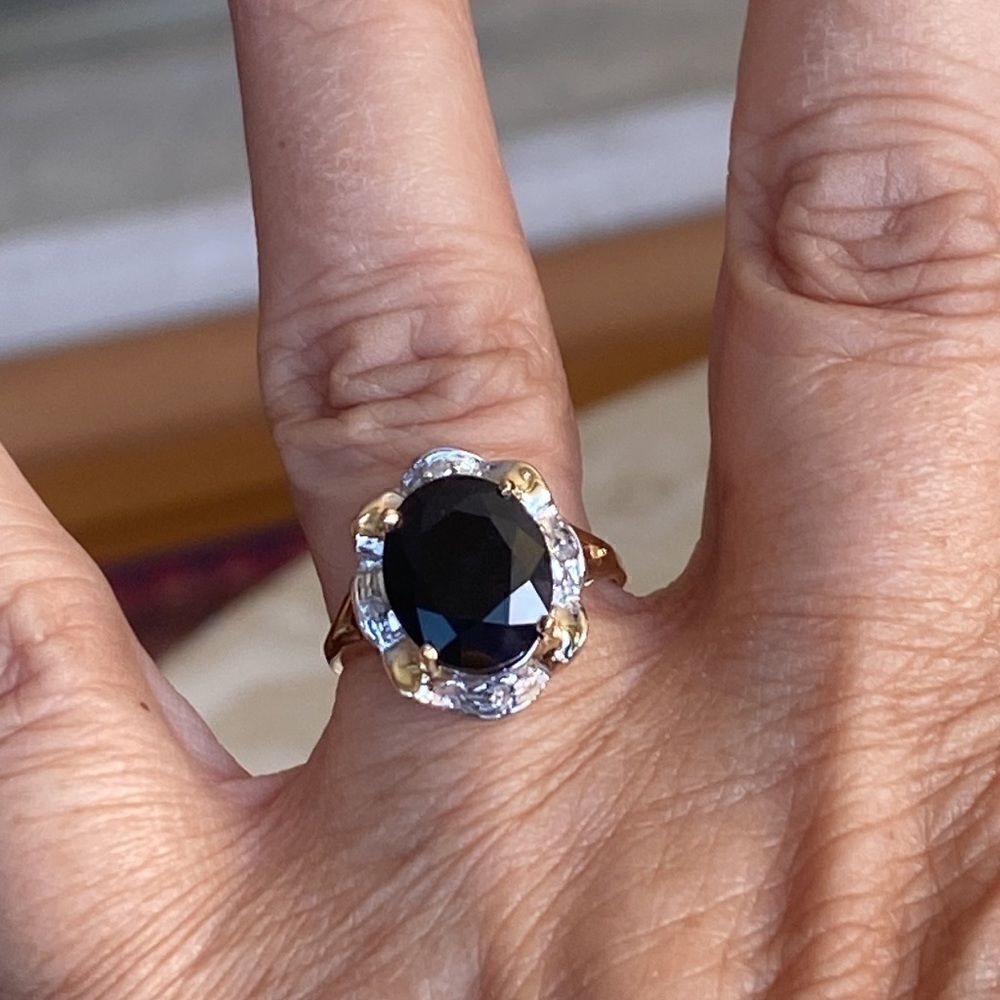 6.14 Carat Natural Blue Sapphire & Diamond 14K Gold Halo Ring GLA Certified